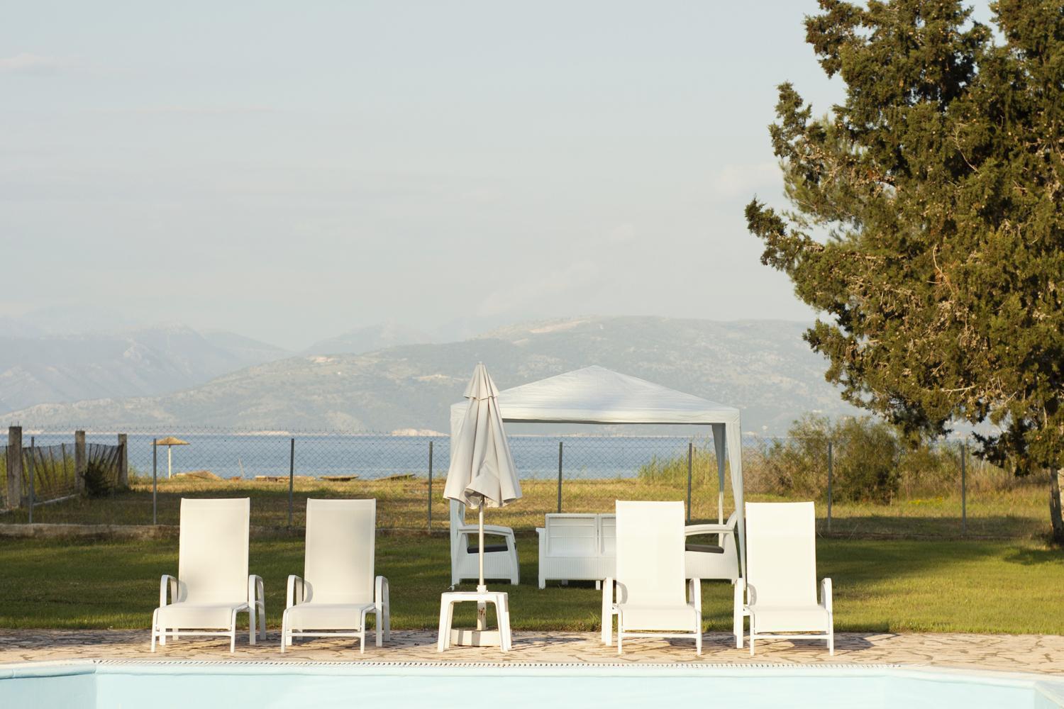 Апартаменты Parakladi Seaside Retreat Лефкими Экстерьер фото