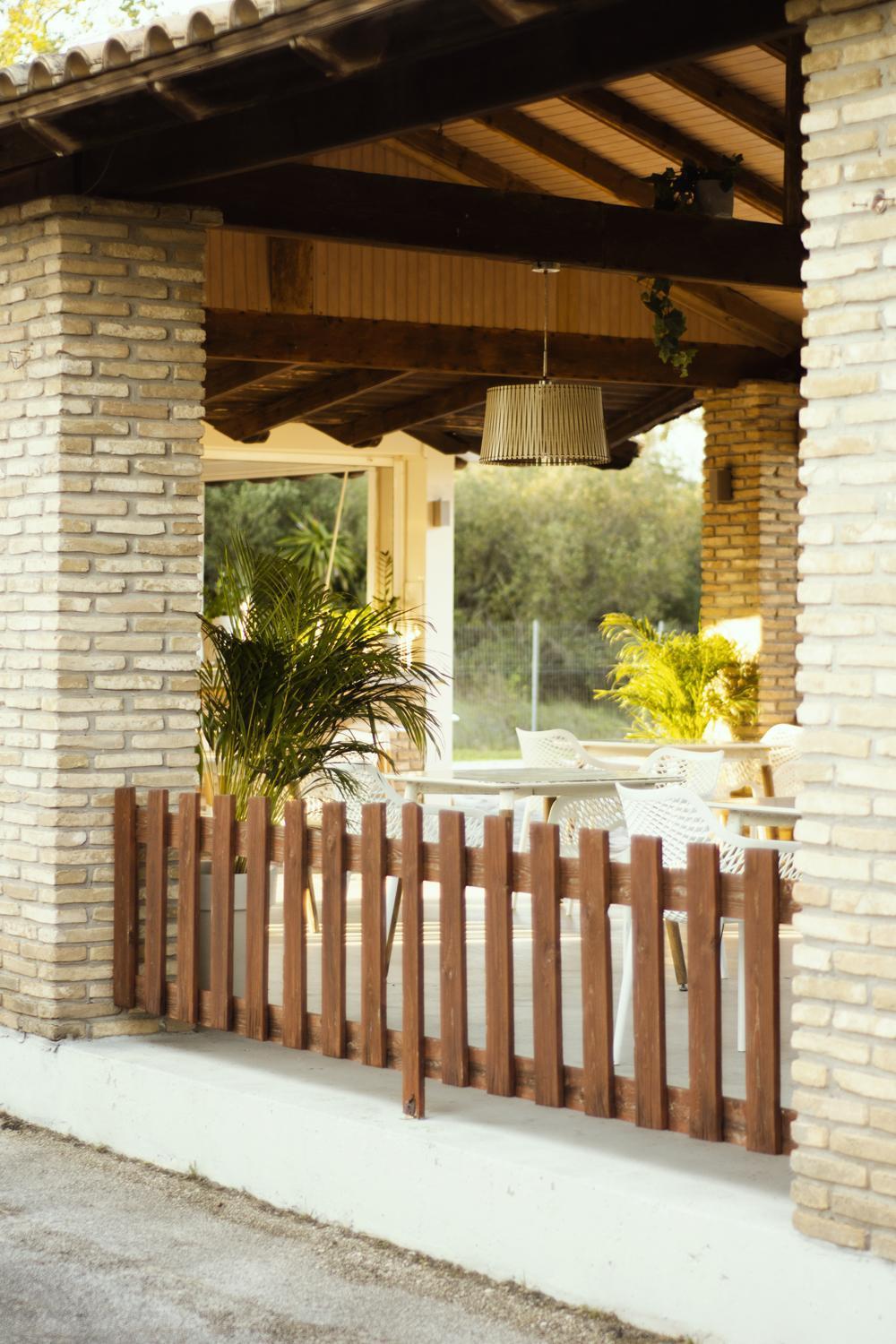 Апартаменты Parakladi Seaside Retreat Лефкими Экстерьер фото